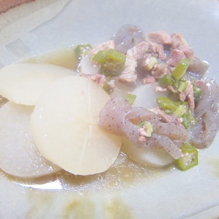 都城豚ロース肉と大根と蒟蒻とオクラの味醂醤油グリル